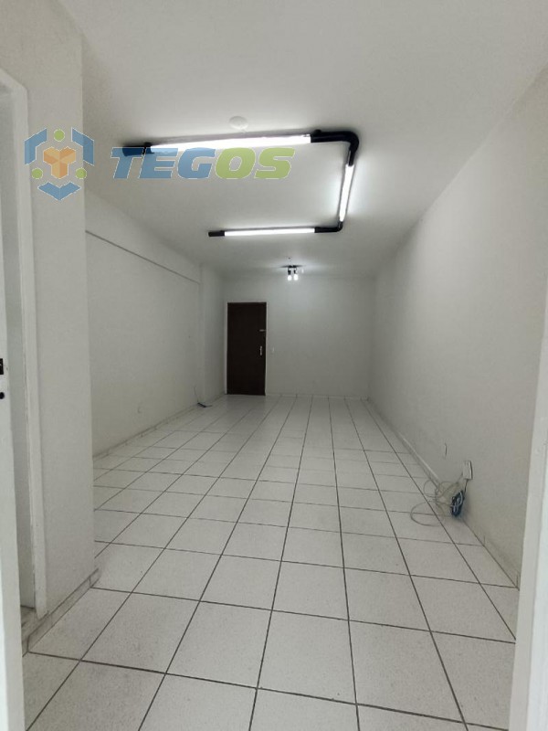 Sala localizado em Barro Preto com área útil 60.00 m². Foto 2