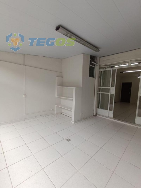 Sala localizado em Barro Preto com área útil 60.00 m². Foto 4