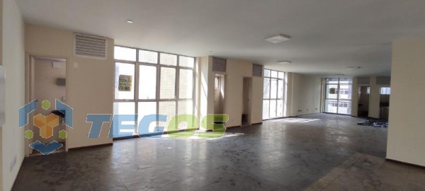 Conjunto de Salas localizado em Lourdes com área útil 106.00 m². Foto 2