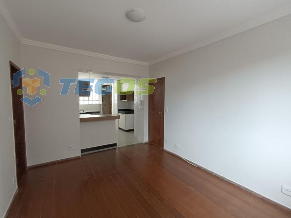 Apartamento localizado em Santo Antônio. 4 quartos (1 suítes), 3 banheiros e 2 vagas. Foto 2