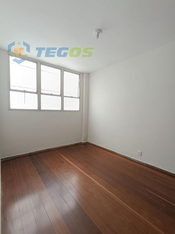 Apartamento localizado em Santo Antônio. 4 quartos (1 suítes), 3 banheiros e 2 vagas. Foto 11