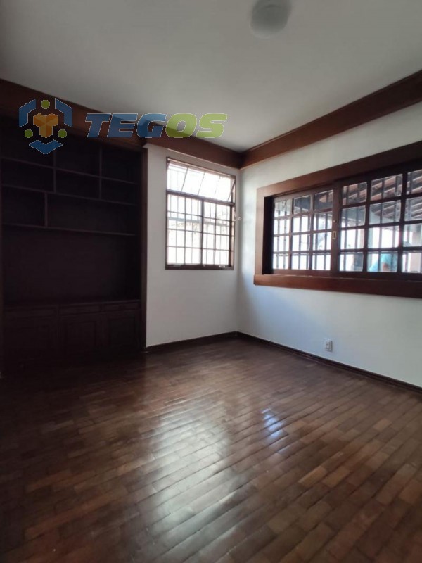 Apartamento localizado em Coração De Jesus. 3 quartos (1 suítes), 2 banheiros e 2 vagas. Foto 1