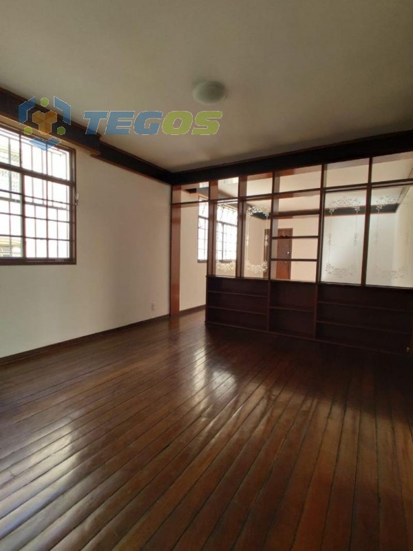 Apartamento localizado em Coração De Jesus. 3 quartos (1 suítes), 2 banheiros e 2 vagas. Foto 3