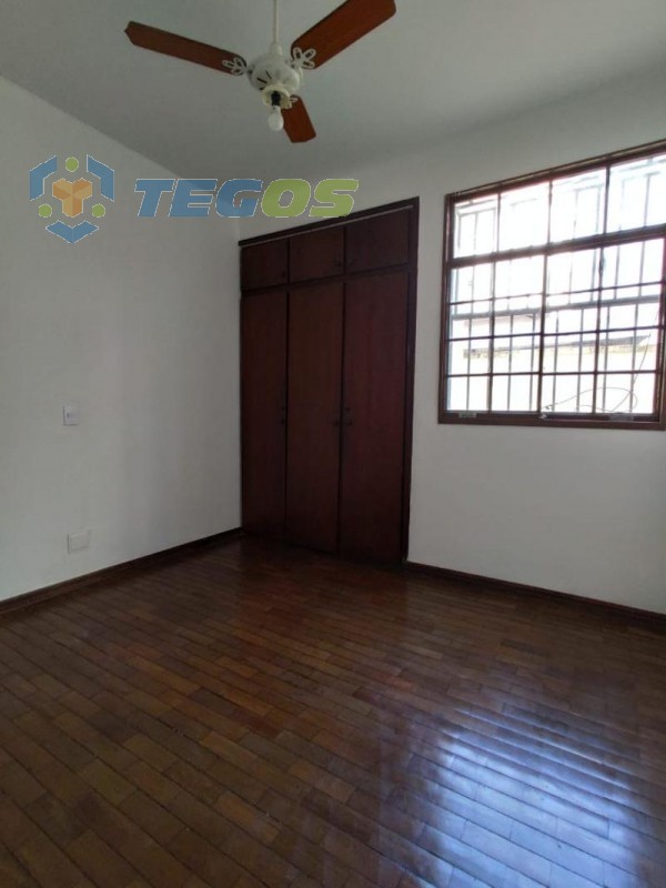 Apartamento localizado em Coração De Jesus. 3 quartos (1 suítes), 2 banheiros e 2 vagas. Foto 8