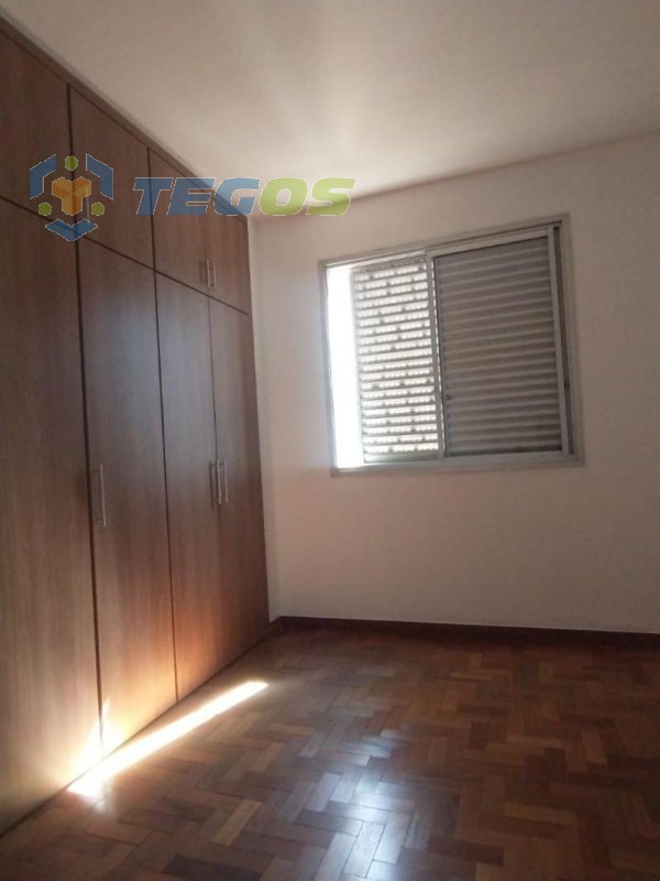 Apartamento localizado em Santo Antônio. 5 quartos (1 suítes), 3 banheiros e 2 vagas. Foto 14