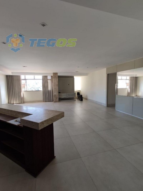 Apartamento localizado em Santa Lúcia. 4 quartos (1 suítes), 3 banheiros e 2 vagas. Foto 4