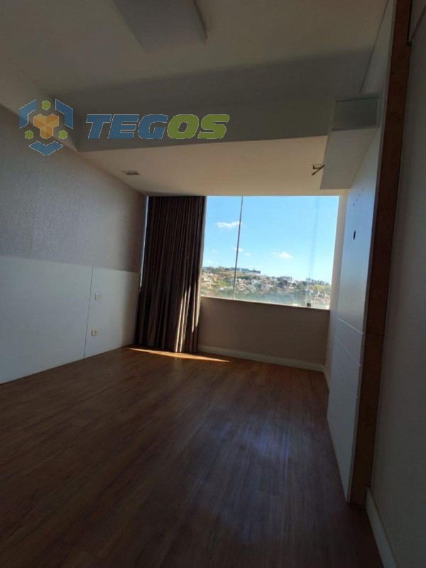 Apartamento localizado em Santa Lúcia. 4 quartos (1 suítes), 3 banheiros e 2 vagas. Foto 8