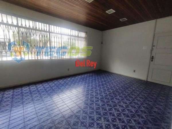 Apartamento com 4 Quartos e 3 banheiros à Venda, 133 m² por R$656.000,00 Foto 1