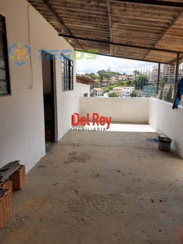 Casa em lote de 360 metros no Caiçara Foto 2