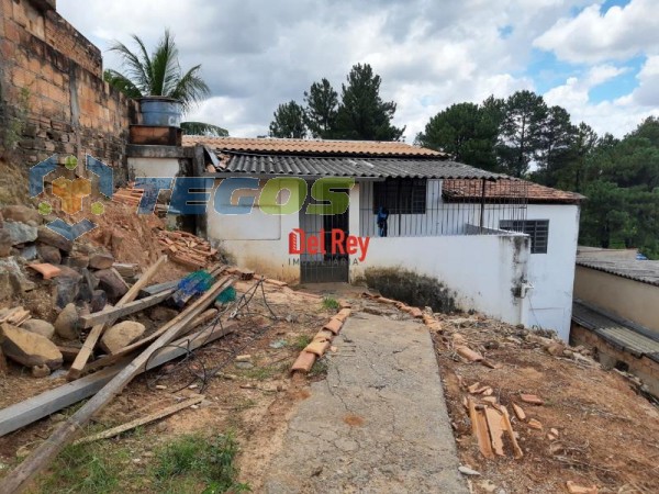 Casa em lote de 360 metros no Caiçara Foto 4