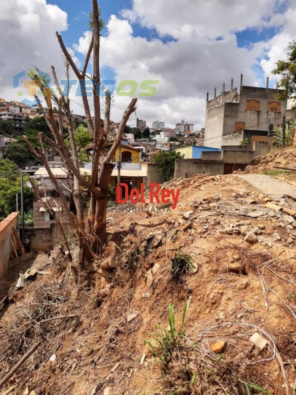 Casa em lote de 360 metros no Caiçara Foto 14