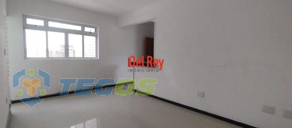 Apartamento com 3 Quartos e 2 banheiros à Venda, 110 m² Foto 2