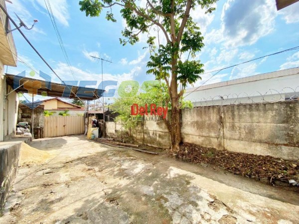 Casa localizado em Caiçaras. 2 quartos, 1 banheiros e 4 vagas. Foto 3