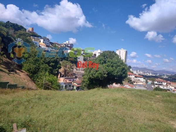 Terreno a venda de 800 m² em 2 lotes Foto 3