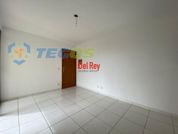 Apartamento 3 quartos com varanda e levador no Castelo Foto 4