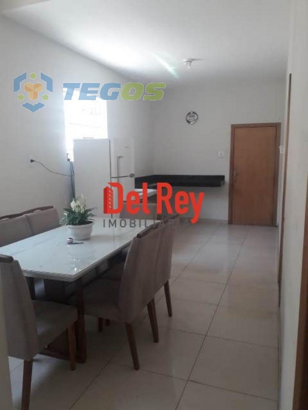 Casa com 3 Quartos e 1 banheiro à Venda, 174 m² por R$ 700.000 Foto 4