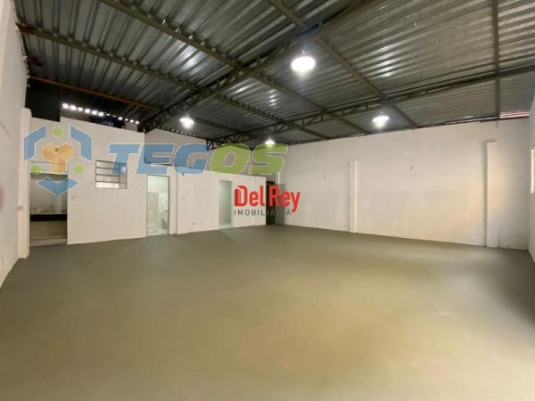 GALPAÕ COM 92 M² - BAIRRO PADRE EUSTAQUIO Foto 1