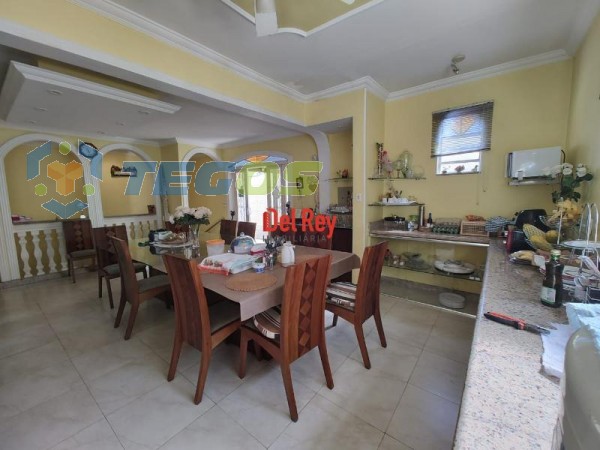 Casa à venda com 4 quartos 2 suítes  e 5 vagas Foto 3