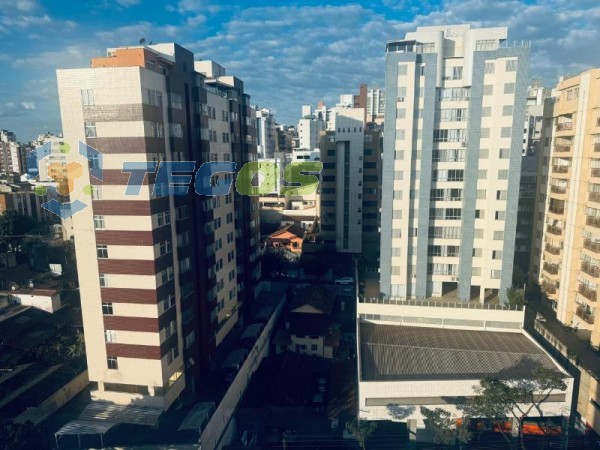 SALA COMERCIAL EM EXCELENTE CONDIÇÕES E EM ÓTIMA LOCALIZAÇÃO Foto 3