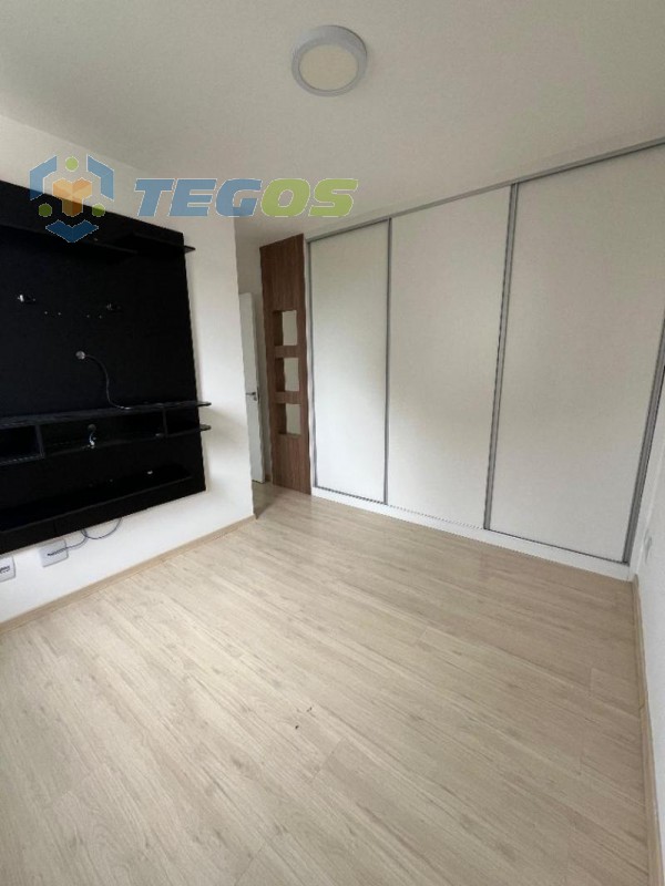 Apartamento localizado em Luxemburgo. 2 quartos (1 suítes), 1 banheiros e 2 vagas. Foto 5