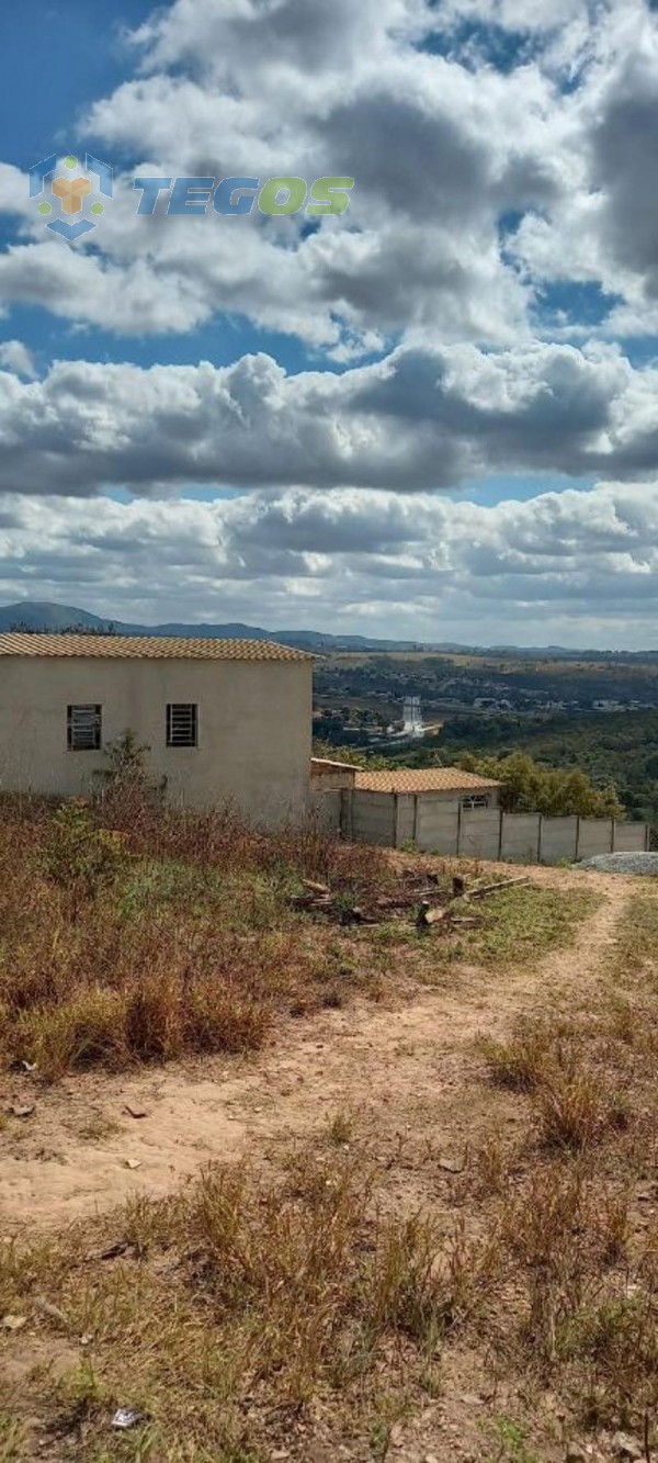 Lote localizado em Veredas. 0 quartos, 0 banheiros e 0 vagas. Foto 2