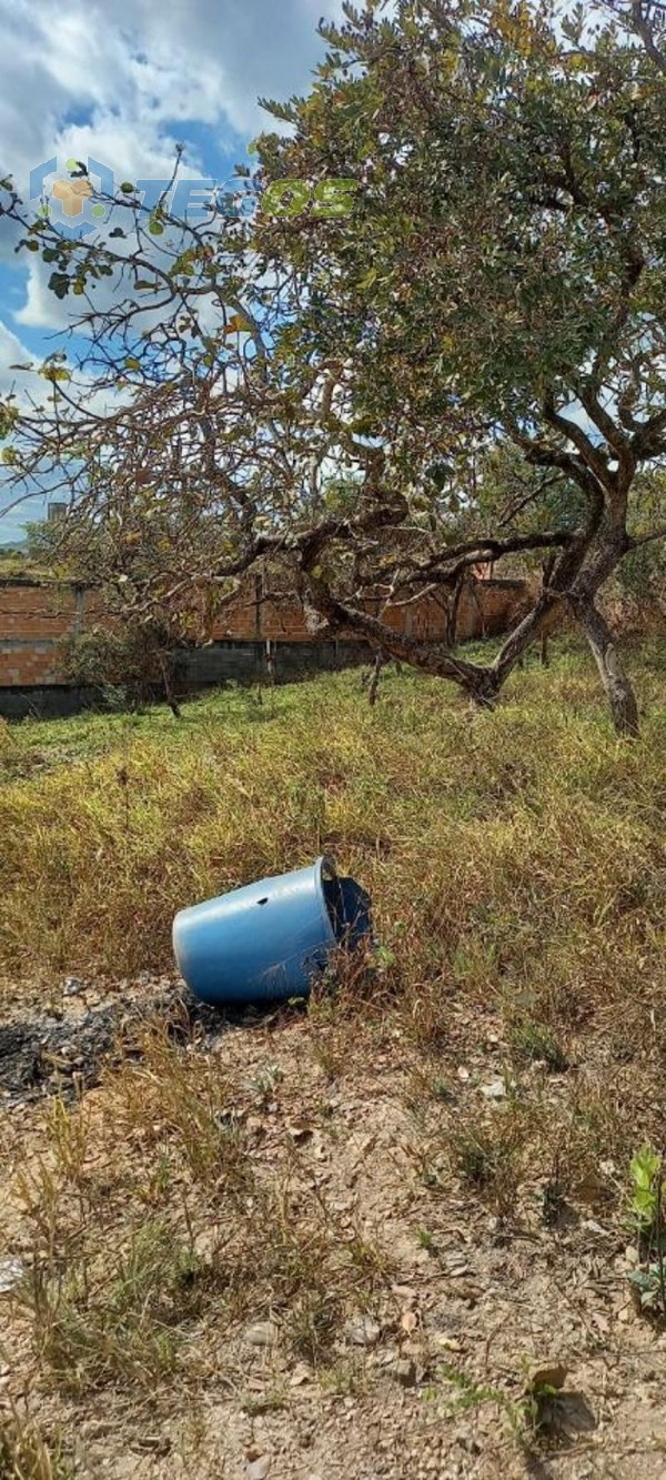 Lote localizado em Veredas. 0 quartos, 0 banheiros e 0 vagas. Foto 3